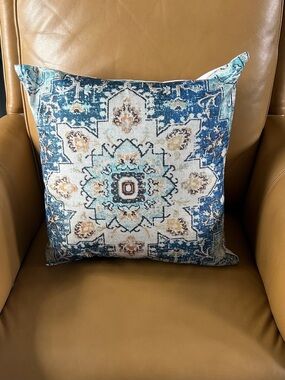 18”x18” Boho Throw Pillow Cover•Indoor/Outdoor Ethnic Design•NWOT